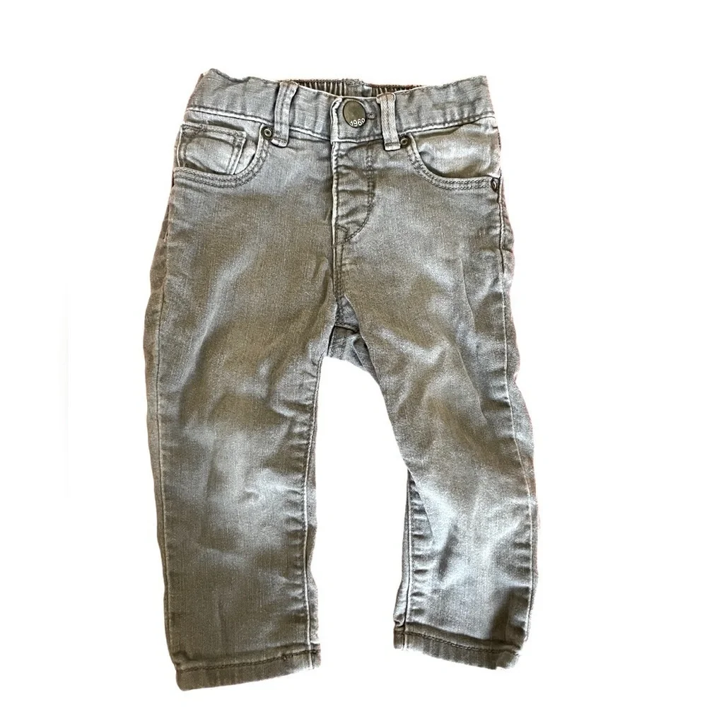 Baby Gap grey Jeggings 1969 line size 6-12 months button at top and zipper fly